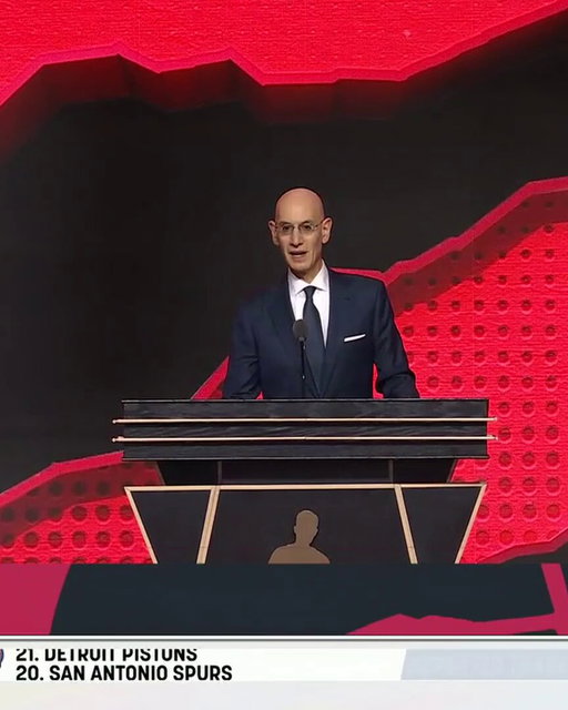 With the 19th pick in the 2026 NBA Draft, the Toronto Raptors select Allen Graves 🤝 