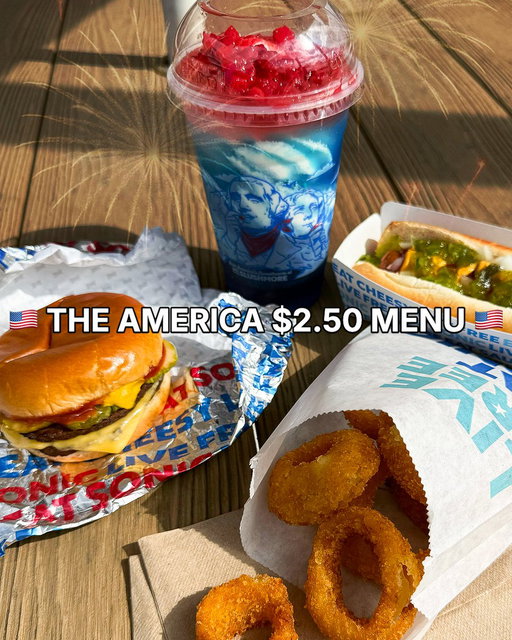 💥🇺🇸🦅THE AMERICA $2.50 MENU 💥🇺🇸🦅
Every american classic here is just 10 quarters (plus tax, bc that’s also classic america) 