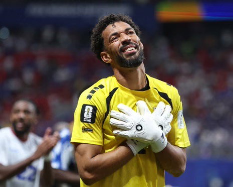 1/ 🇨🇻 Cape Verde (population 500k) ties Spain. Goalkeeper Vozinha wins Man of the Match and goes from 20k to 15M+ Instagram followers overnight.

#WorldCup #Football #CarboVerde #Vozinha #CapeVerde 