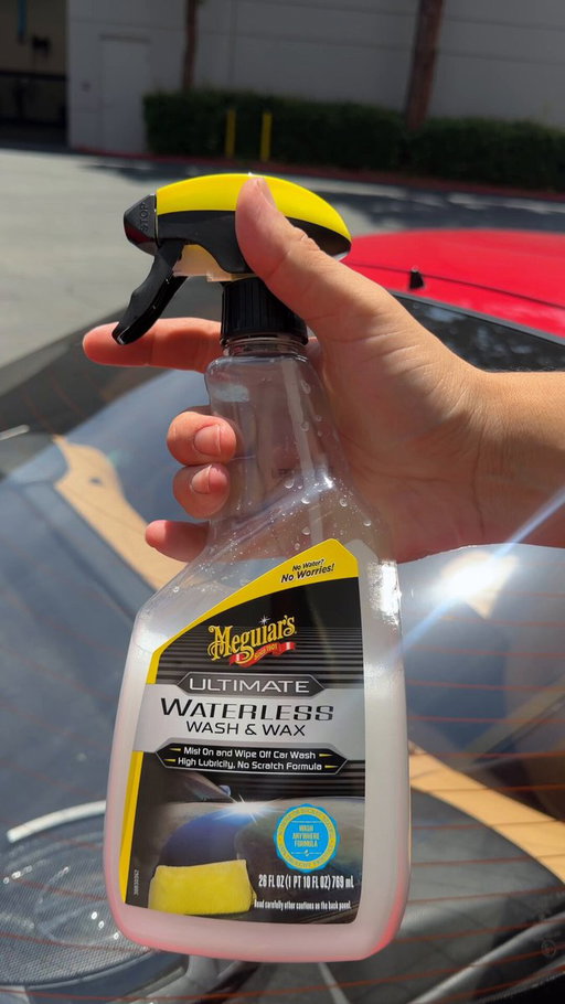 Does Ultimate Waterless Wash &amp; Wax work well on windows? It does. Just be sure to use a premium microfiber towel and wipe thoroughly so you don't leave any wax residue on the glass. 
In the Bay with @gabafiedracing 

#meguiars #waterless #carwash #rx7 #ReflectYourPassion 
