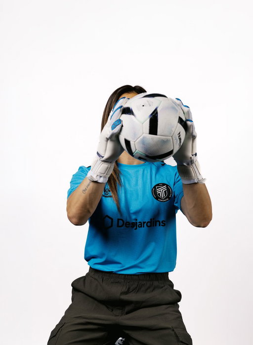 Guess who 🫣🧤

One more sleep… ⏳❤️
06.26.26 12PM 