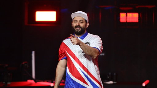 SOURCES: FrosT 🇺🇸 was pushed out of Global Esports 🇮🇳 by his own players and coaching staff, not management. 

PatMen 🇵🇭 reportedly didn't want him, Platoon 🇨🇦 also offered to take over as head coach himself.

Vladk0r 🇷🇺 (assistant) is also off the team 

[@AriVLRNT] 