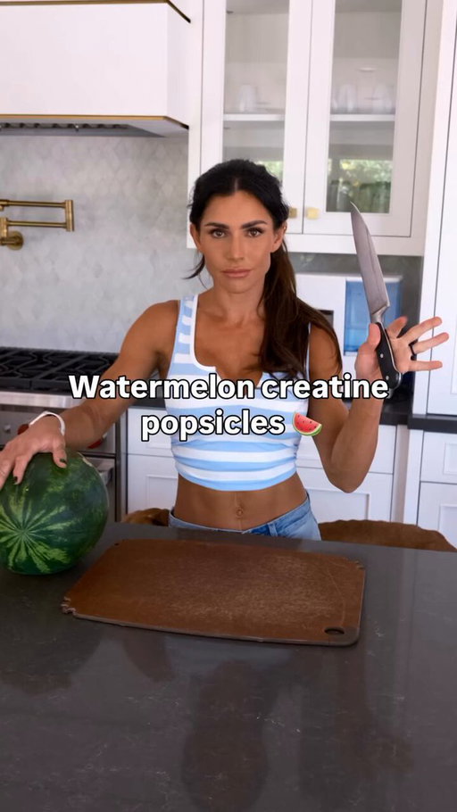 These are SO easy to make! Just blend up watermelon and add some creatine! I added 10 scoops for 10 popsicles and had some left over Im saving for my ninja creami. 