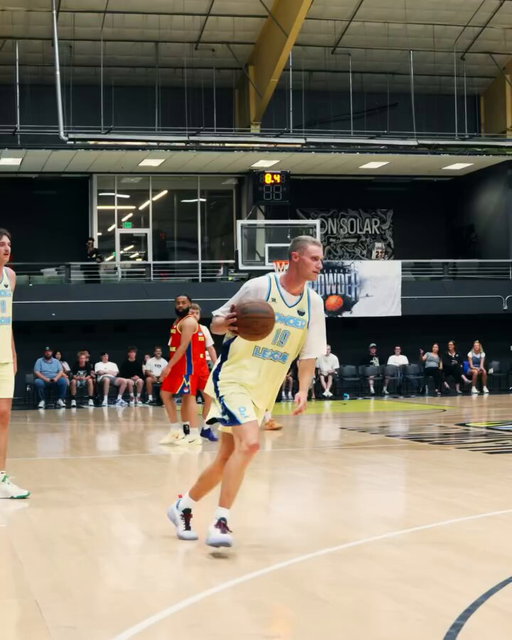 Collin Chandler is going to be a fun watch in the Marriott Center this year 🤯

(🎥 @PowderLeague ) 