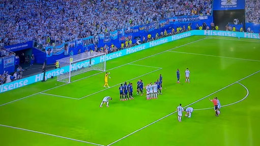 Wow embarasing from Messi. My GOAT Ronaldo would never resort to this type of trickery verse Cape Verde. Honorable goals only for CR7 