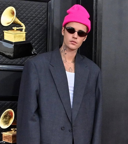 Justin Bieber and Coldplay are nearly tied to perform at the World Cup halftime show 