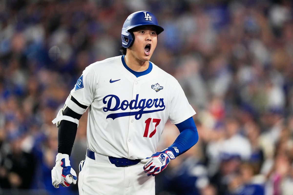 SHOHEI OHTANI TURNS 32 TODAY 🎉

In 9 seasons: 
- 6x All-Star 
- 2x World Series Champ
- 4x MVP 
- 6x All-MLB First Team 
- AL Rookie of the Year 
- 4x Silver Slugger Award 
- 2x Home Run Leader 
- Only player in MLB history with a 50/50 season

The definition of GENERATIONAL 😤 