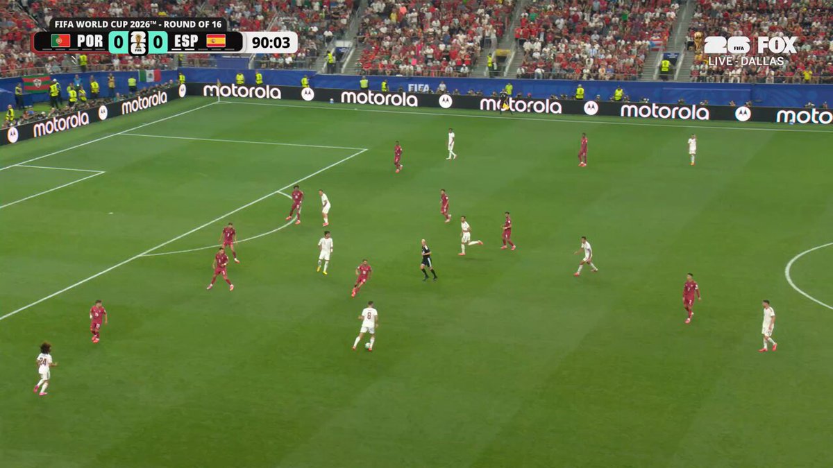 SPAIN GOALLL IN THE 90TH MIN 🤯🤯🤯

MIKEL MERINO GIVES SPAIN THE LEAD 🇪🇸

(via @FOXSports)
