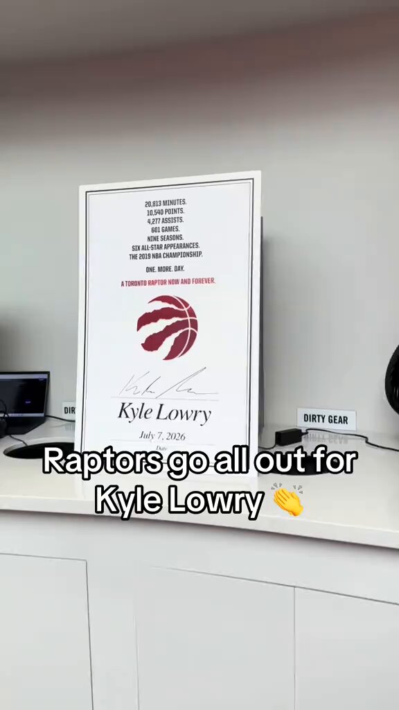 The Raptors pay homage to Kyle Lowry's career in Toronto. 🙏

(via @ScottCampsall) 