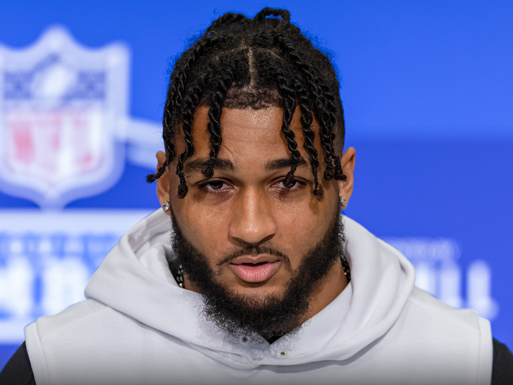 🚨 Marshawn Kneeland, Cowboys DE who died by suicide, has been diagnosed with CTE. https://t.co/uO9a7ELmVG 