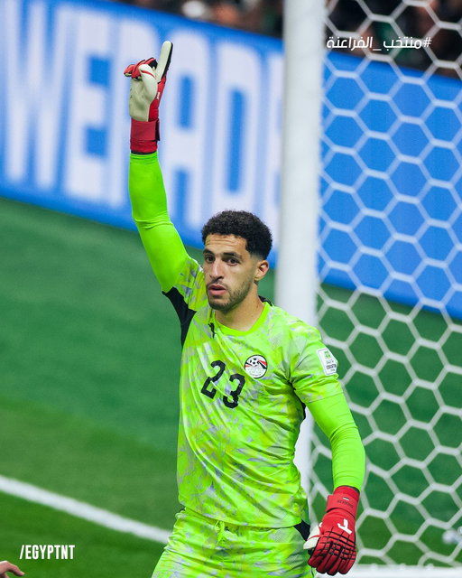 فضائي يا اوفا 🛸🧤

#شجع_مصر
#منتخب_الفراعنة 
#الفراعنة_في_كأس_العالم 