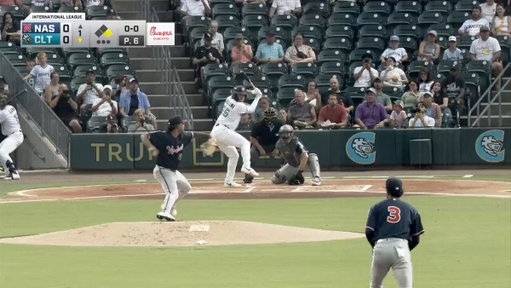 One pitch seen and one hit for Mune! 👏 