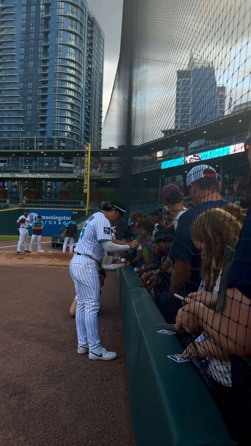 Mune taking time for the fans 