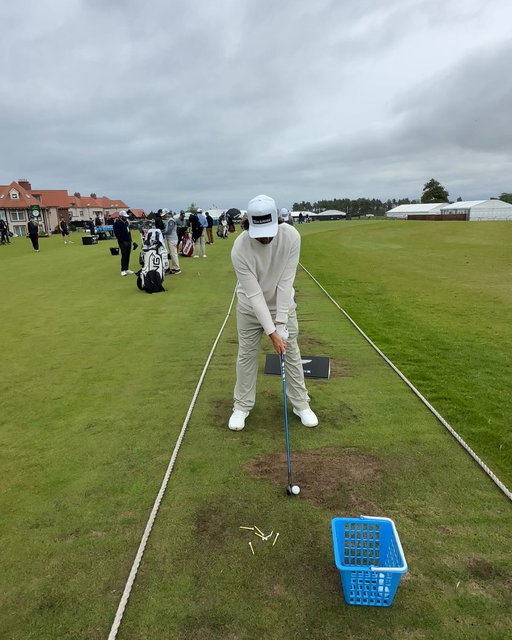 Tommy Fleetwood testing something new in Scotland...👀🏴󠁧󠁢󠁳󠁣󠁴󠁿 #TeamTaylorMade 