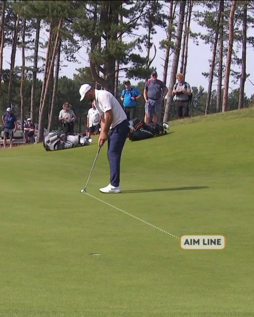 Outsmarting the aim line 😂
 
Scottie Scheffler is reading the greens to perfection with three straight birdies.
 
📺 Golf Channel 