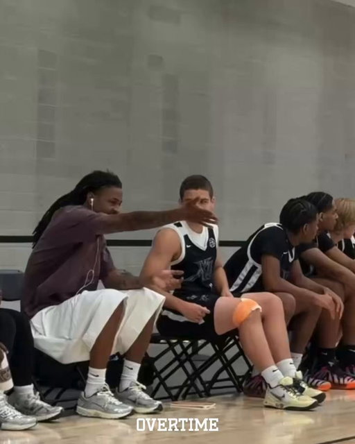 Ja Morant coaching his AAU Team in Vegas 🫡 