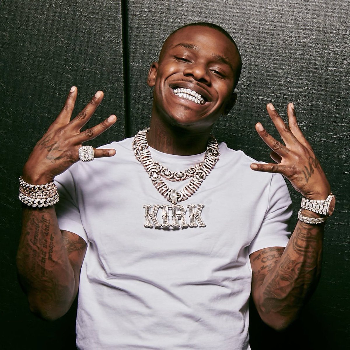 DaBaby says he’s following LeBron wherever he goes:

“I don’t play about [LeBron James]. I’m going where he goes. If he goes and plays for Russia, I’m tryna learn the language!”

(via @ClubShayShay) 