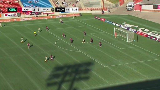Maithé López will not be denied a goal! 