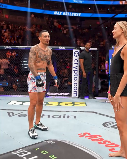 Same energy 👇

@BlessedMMA | @sophaller 