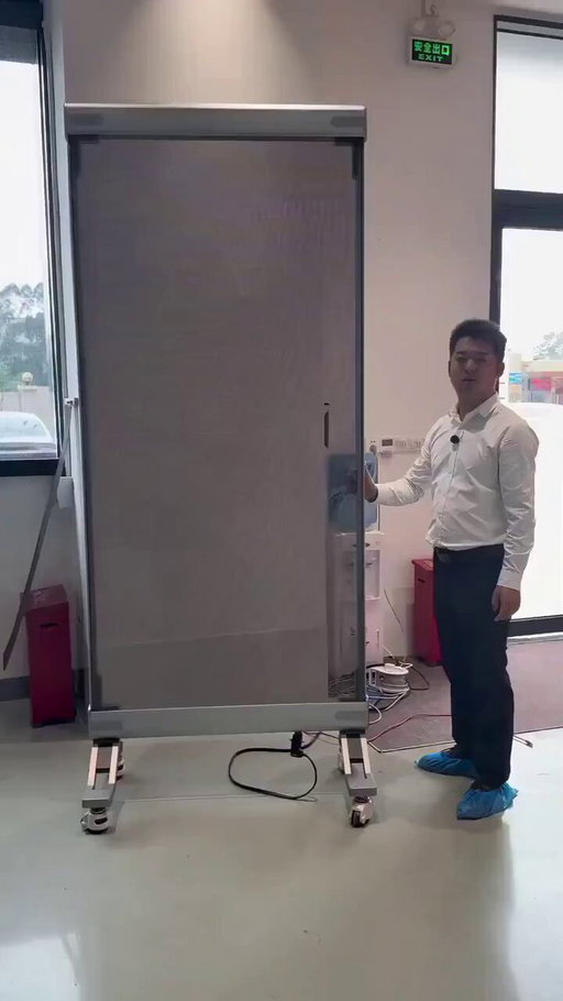 Holographic-Style Transparent Screen Displays Stunning Floating Graphics
by @amazingthings_
  
#EmergingTech #Technology #Innovation #Tech 