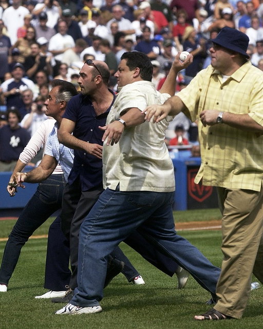 Sopranos in the Bronx ⚾♥️ man I swear Tony had all the makings of a varsity athlete ...

(📸: Getty) 