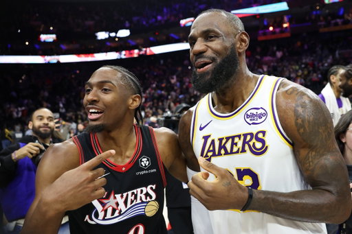 Tyrese Maxey, Joel Embiid, and Jaylen Brown have all been in communication with LeBron James, per @mcten 

👀👀👀 
