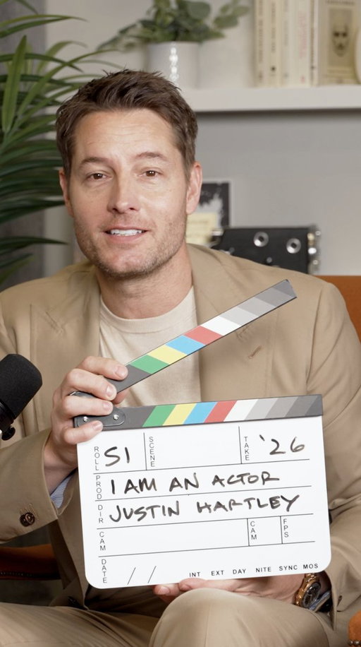 He is Justin Hartley and he is an actor 🎬

Tune in tomorrow for another episode of I AM AN ACTOR. 