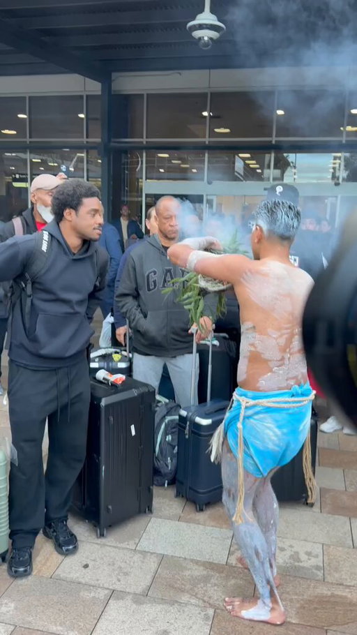 “THE TRUTH” @ErrolSpenceJr has arrived in Australia. 🇦🇺 #SpenceTszyu 