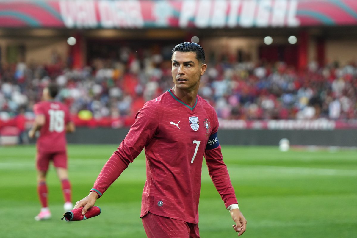 Name any soccer player that never won a World Cup

I'll start: Cristiano Ronaldo 