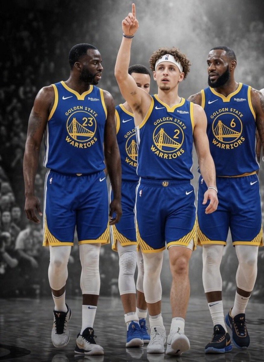 The Warriors are now the favorites to land LeBron James. 👀

Warriors - 39% 
Cavs - 35% 