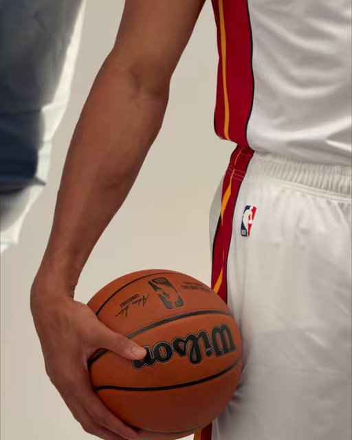 The jersey reveal y’all have been waiting for… 