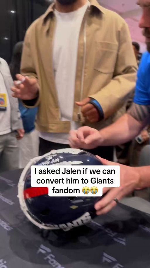 I tried to get Jalen to be a Giants fan 😂 