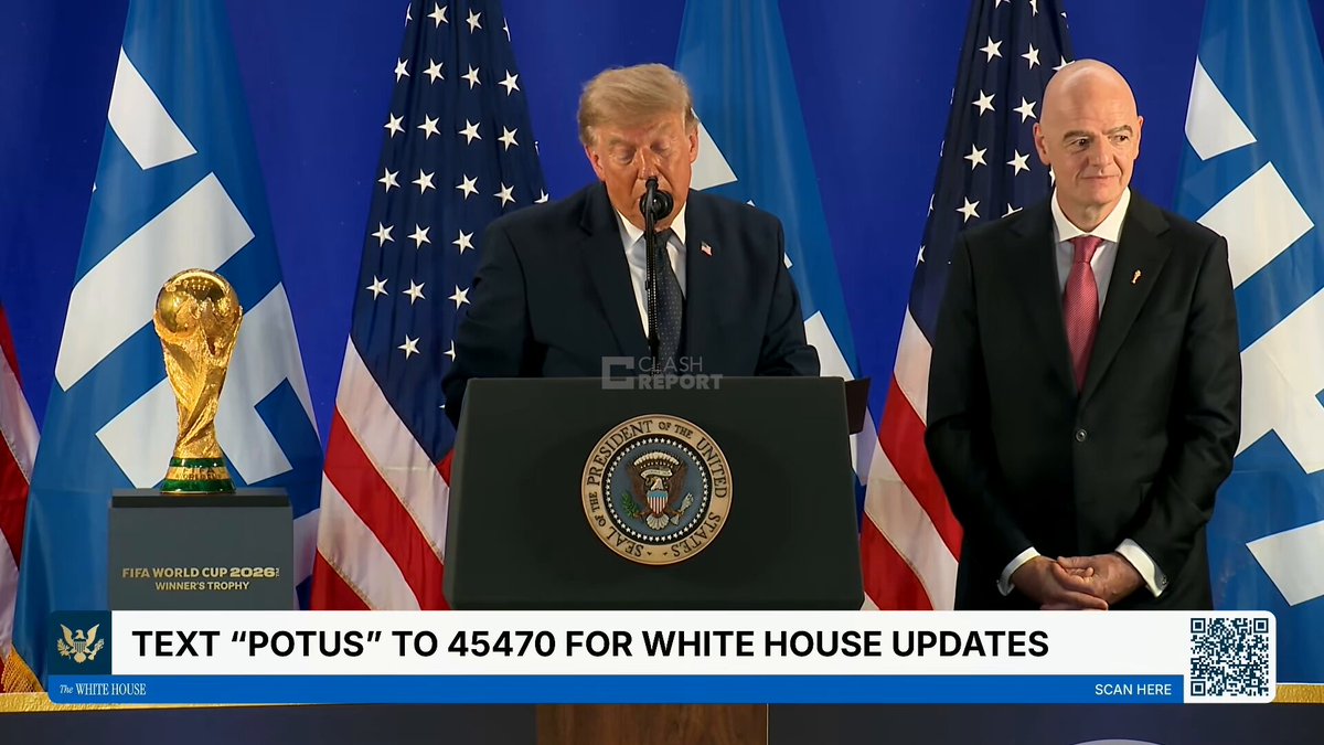 🚨 BREAKING! 😳

Donald Trump: “England has a great player, who I played golf with, he is Harry Kane. I think maybe THEY MADE A MISTAKE WHEN THEY PUT HIM TO DEFEND. But what do I know about soccer.” 🏴󠁧󠁢󠁥󠁮󠁧󠁿🇺🇸

🎥 @clashreport 
 