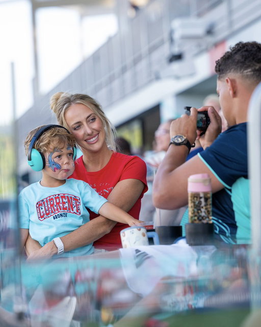 .@PatrickMahomes: content king.

Mahomes family outing 🫶 @BrittanyMahomes 