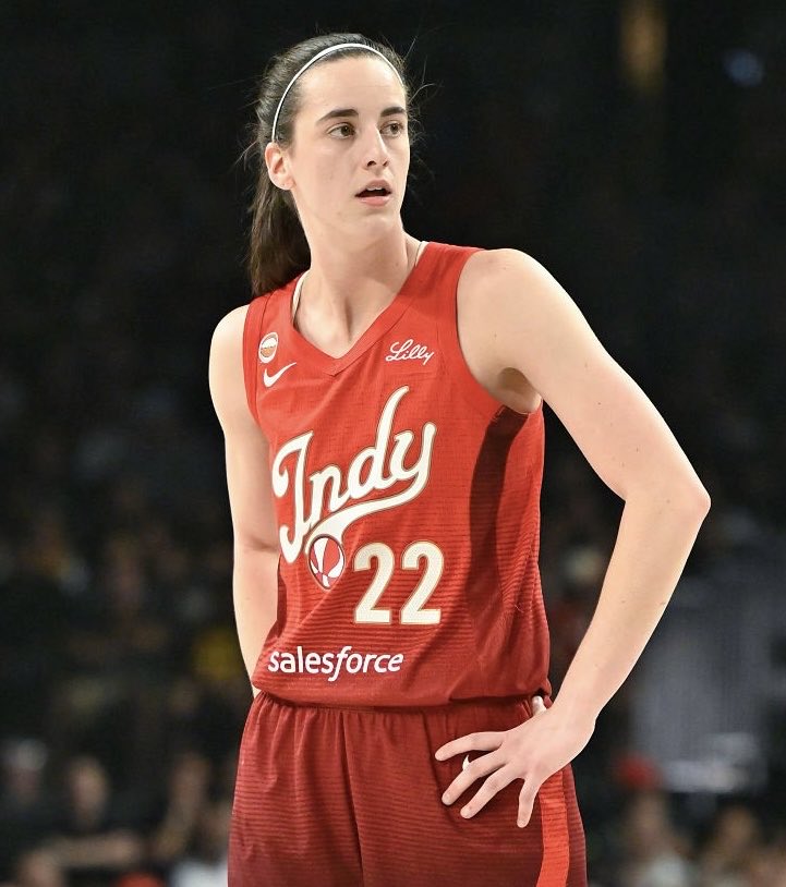 CAITLIN CLARK TONIGHT:

45 PTS
10 AST
4 STL
2 BLK
6 3PM

One of the craziest statlines in WNBA history. 