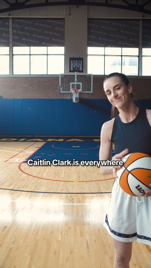 A career high night. Moving through the court like only @CaitlinClark22 can! 