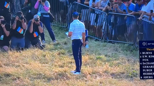 Bryson called a rules official over on 18 then did this 💀 