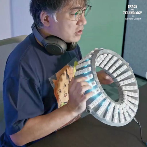 Google Japan Unveils Infinite Mobius Strip Keyboard for Multi-User Coding
by @spaceandtech_

#Innovation #EmergingTech #Technology 