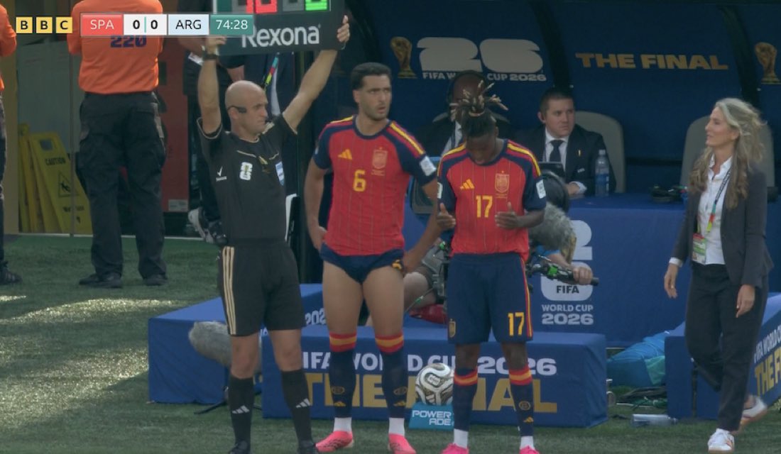 🚨 MIKEL MERINO AND NICO WILLIAMS ARE COMING ON FOR SPAIN! 💫

🇪🇸 Spain 0-0 Argentina 🇦🇷 