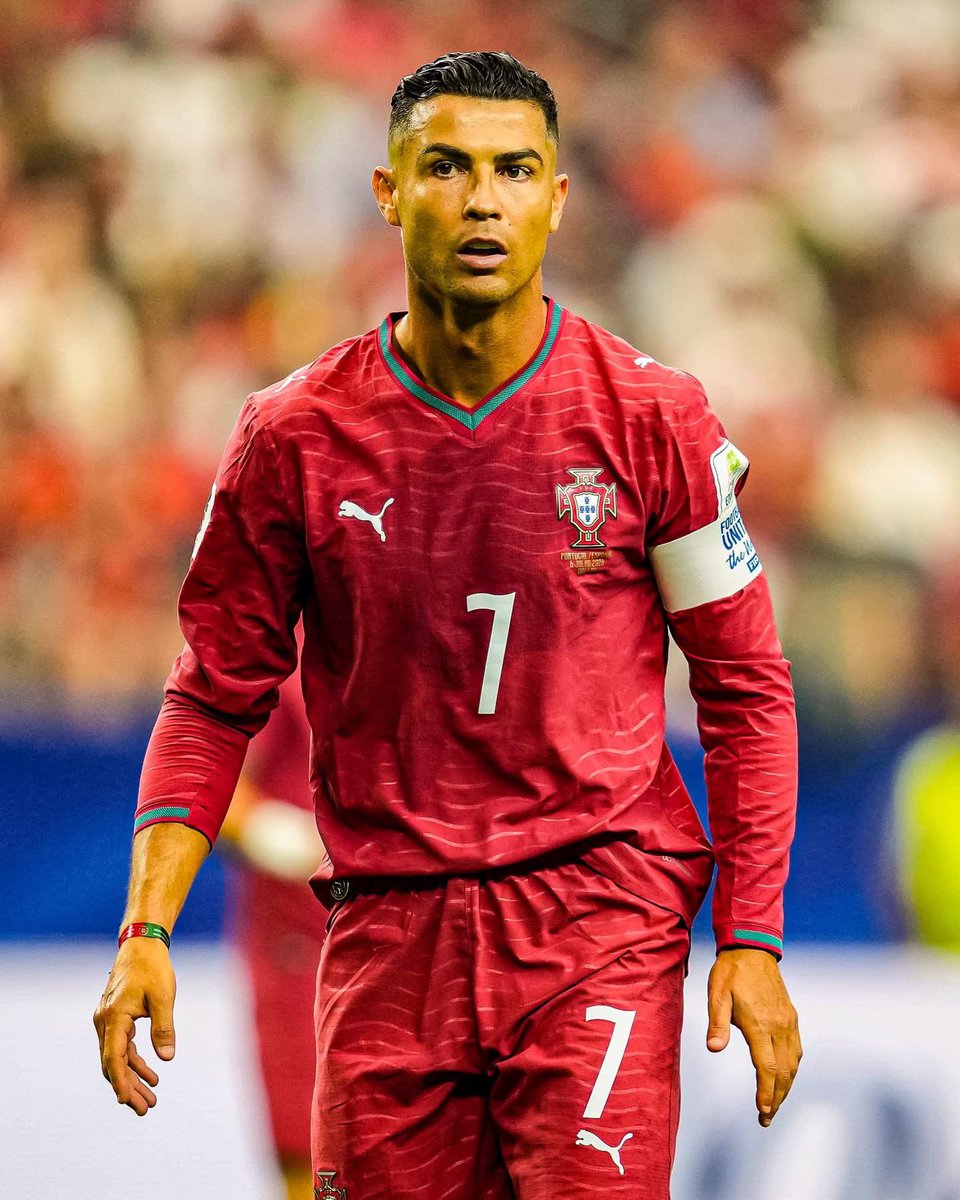 🚨 FACT:

Dribbles completed in the World Cup final: 

🇵🇹 Cristiano Ronaldo: 0
🇦🇷 Lionel Messi: 0 