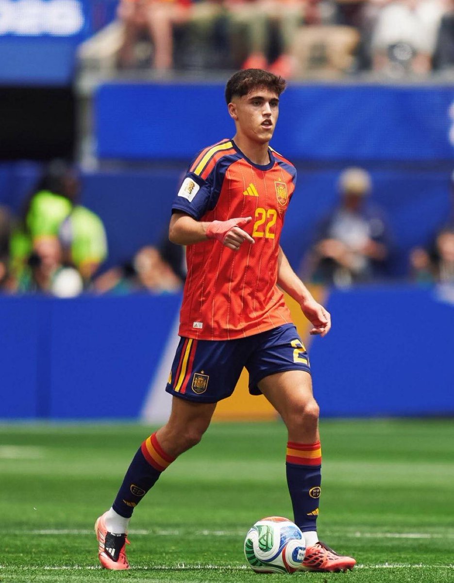 🚨 BREAKING! ⚡️

Pau Cubarsí wins the FIFA Young Player of the Tournament Award. 🇪🇸 