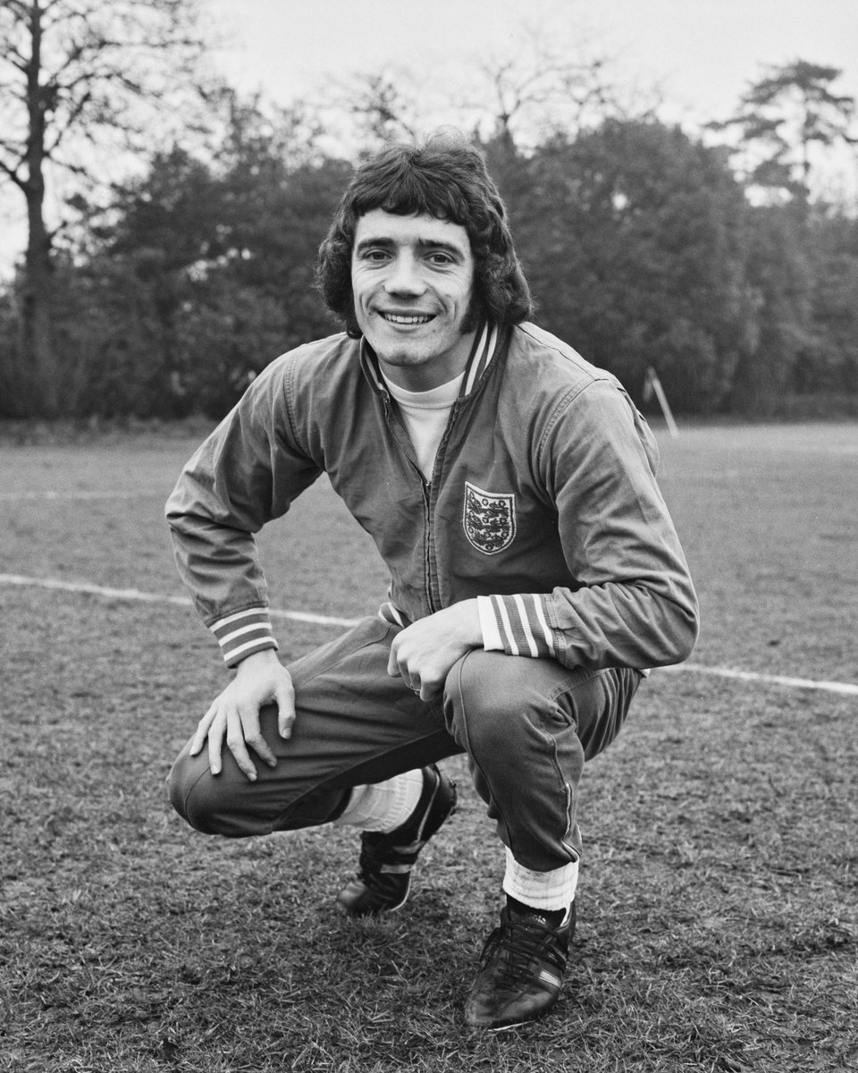We are incredibly saddened by the news that Kevin Keegan OBE has passed away.

Kevin earned 63 international caps and scored 21 goals between 1972 and 1982, before managing the #ThreeLions from 1999 to 2000. 

Our thoughts and condolences are with Kevin's family, friends and former clubs.