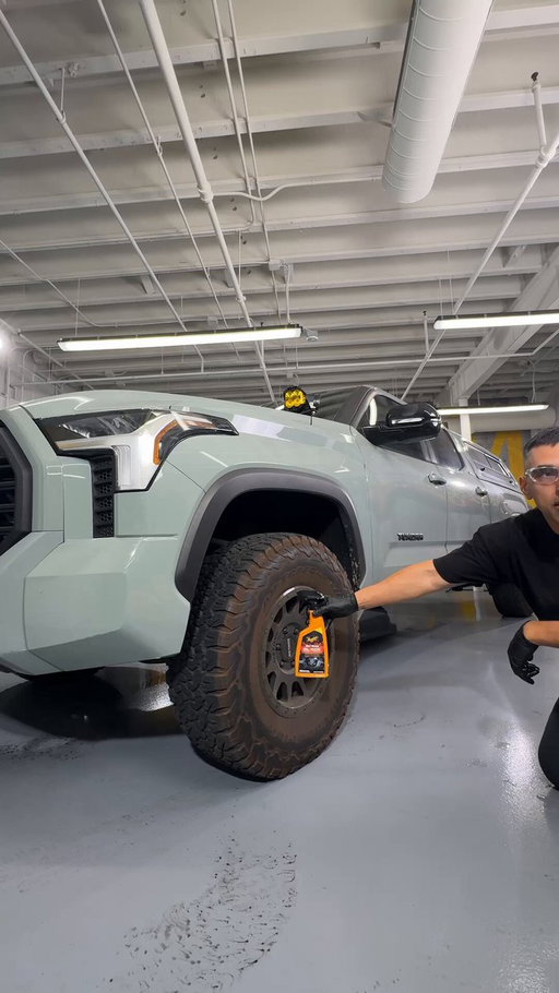 Do you have black wheels? Let's get them clean! Hot Rims Black Wheel Cleaner! 

In the Bay with @keatthekook 

#meguiars #trd #offroad #ReflectYourPassion 