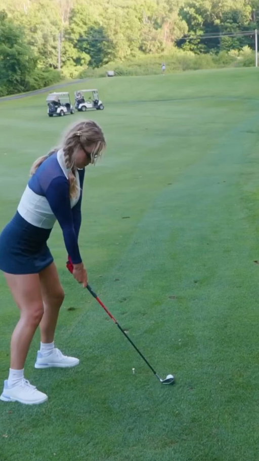 Paige Spiranac hits PIN and nearly EAGLES 😳 