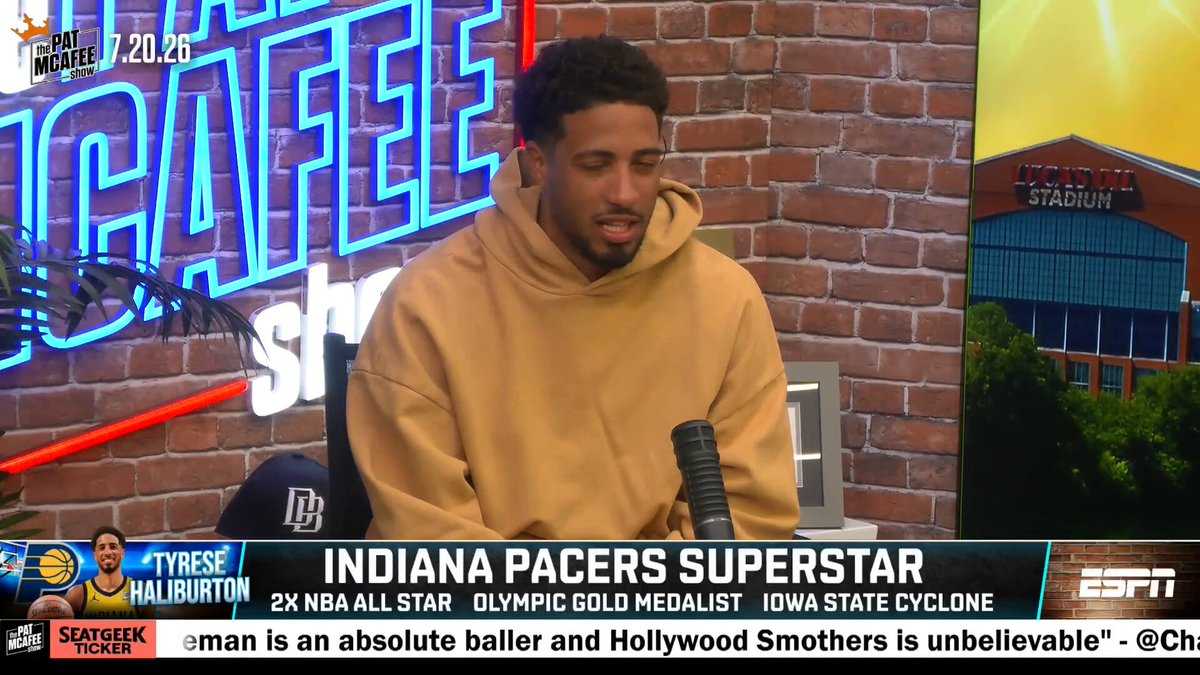 "LeBron James being my teammate isn't looking good 😂😂

I thought it was two laughing emojis but it was six" 

@Hali #PMSLive 