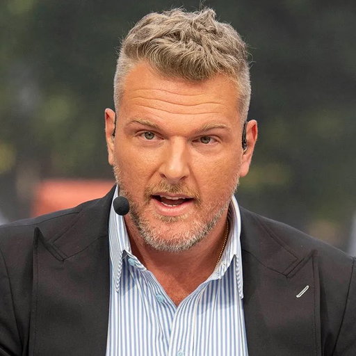 ESPN is expected to start paying Pat McAfee north of $60 Million annually after laying off other employees 🤯 

(via @TheAthletic) 