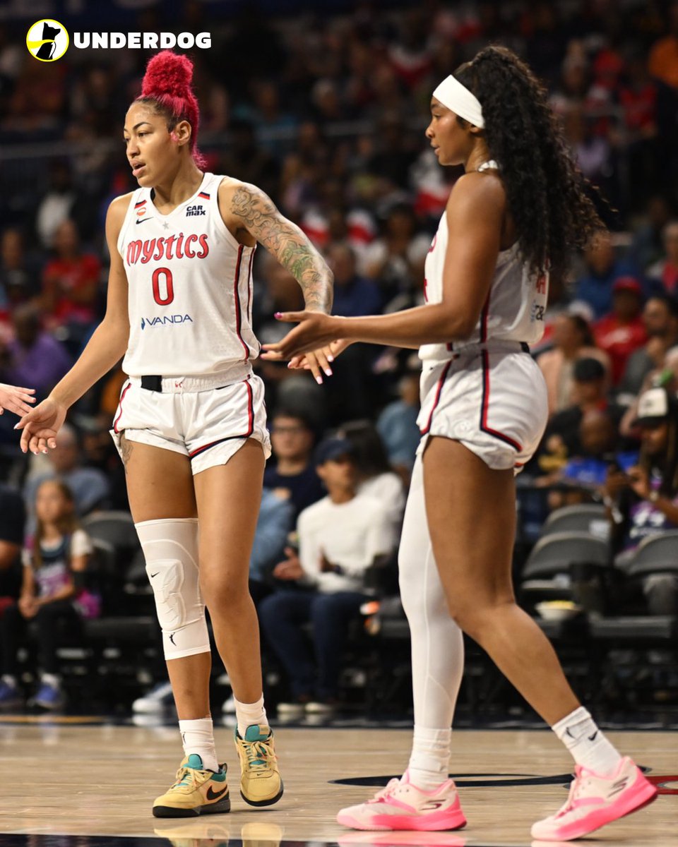 Kiki Iriafen and Shakira Austin tonight:

38 PTS
27 REB
14-22 FG

Out-rebounded Valkyries' entire team (23 REB).

Snapped Golden State's 9-game win streak. 