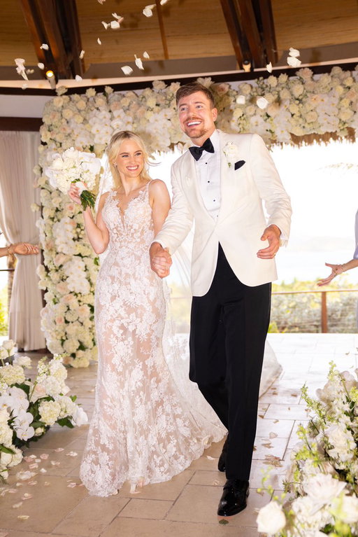 MrBeast is officially married 