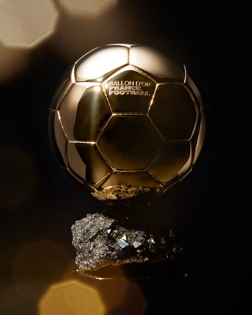 26.10.26 🥇

Your winner is...

#UCL | @ballondor 