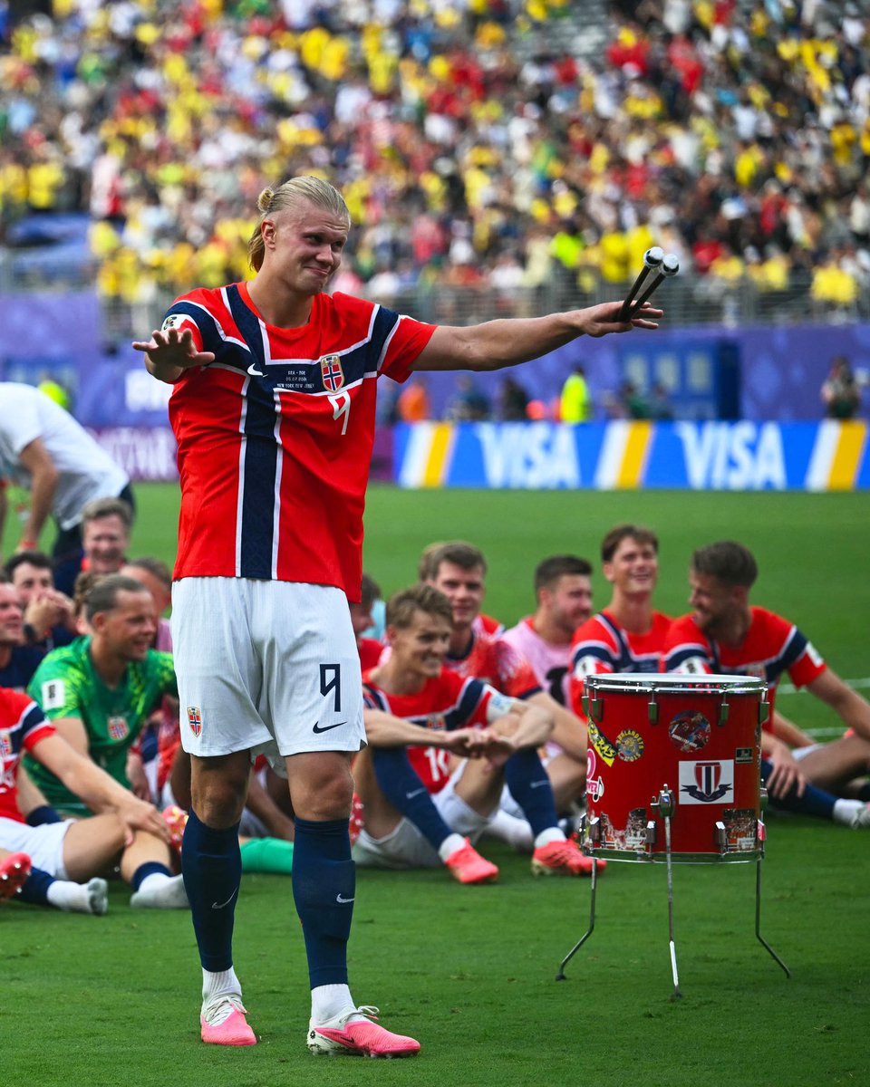 🚨 BREAKING! 🤯

The Norwegian Federation will file an official complaint to FIFA after Donald Trump’s intervention in the Folarin Balogun affair. 🇳🇴🇺🇸

ℹ️ @thetimes 